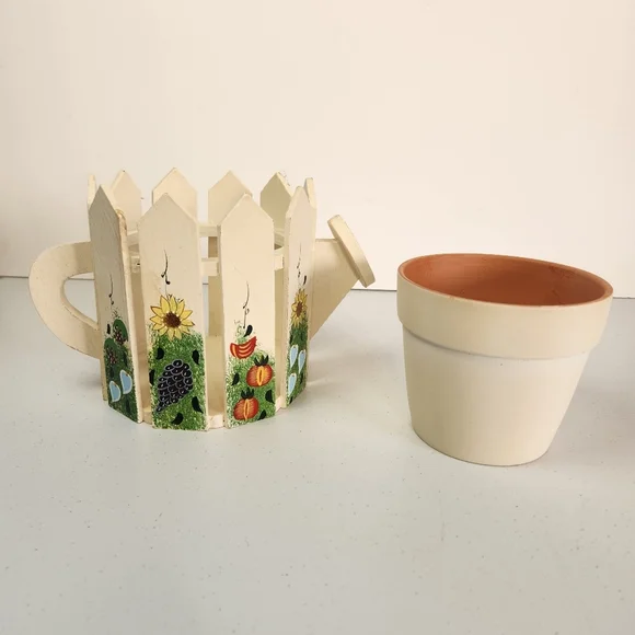 Vintage Handpainted Watering Can Plant Planter Wood Cottagecore Farmhouse Cute - Picture 6 of 13